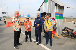 Ganjar Harapkan Tol Semarang-Demak Kembali Beroperasi Sebelum Nataru