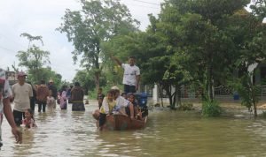 Banjir Tak Kunjung Surut, Kerugian Ditaksir Mencapai Miliaran Rupiah