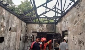 Sebuah Kontrakan di Desa Magersari Kecamatan Rembang Dilahap Si Jago Merah