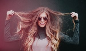Perlu Tahu, Inilah 8 Mitos Tentang Rambut yang Salah Kaprah