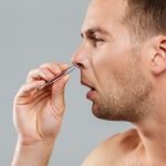 Hati-hati, Inilah Bahaya Mencabut Bulu Hidung bagi Pernapasan