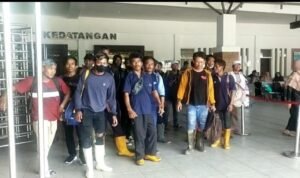 Puluhan ABK Korban Pembakaran Kapal Berhasil Dipulangkan