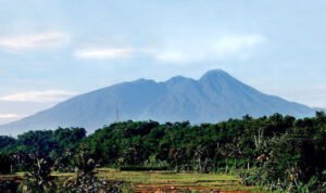 Cerita Horor Gunung Salak yang Masih Menjadi Misteri