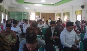 Foto: Kemenag Kumpulkan PPH di aula (Sumber: anwar/Pesantenanpati)