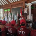 Foto: Para atlet kontingen Pati ikuti upacara pelepasan ke Porprov 2023 (Istimewa)
