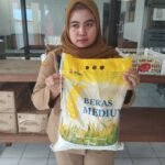 Foto: Beras SPHP kemasan 5 Kilogram (Sumber: Anwar/Pesantenanpati)
