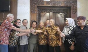 Foto: Pihak Disdag Kota Semarang dan LPMK (Sumber: Semarangkota)