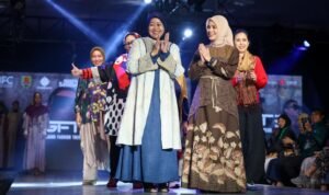 Dekranasda Jateng Apresiasi Penyelenggaraan Semarang Fashion Trend/jatengprov