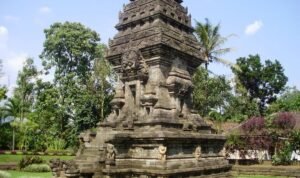 Menelusuri Jejak Peninggalan Kerajaan Singasari