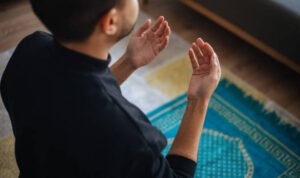 Panjatkan Doa Ini Usai Laksanakan Salat Malam