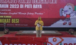 Foto : Pembukaan PORPROV Cabang Olahraga Angkat Besi di GOR Mustika Kabupaten Blora (Sumber : pesantenanpati.com/ Anang SY)