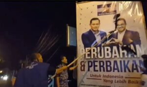 Foto: Partai Demokrat Pati Rusak Foto Anies di Baliho AHY di pinggir jalan / Pesantenanpati.com/ M Kafi