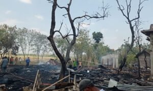 Foto : Kondisi kebakaran rumah yang terjadi di Desa Mojomulyo Kecamatan Tambakromo Kabupaten Pati (Sumber : pesantenanpati.com)