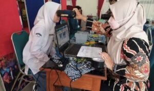 Foto : Ilustrasi perekaman e-KTP (Sumber : Istimewa)