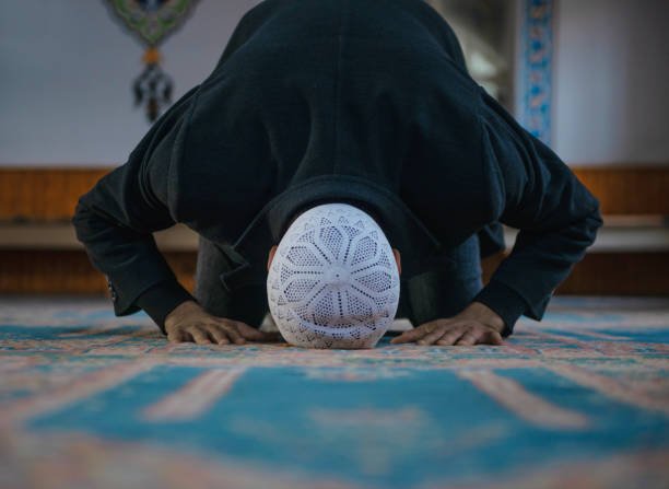Bacaan Doa Saat Sujud Terakhir Salat