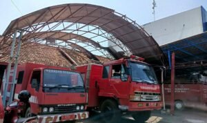 Foto: Ilustrasi mobil Damkar (Sumber: pesantenanpati)