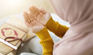 Bacaan dan Terjemahan Doa Setelah Adzan