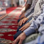 Doa Bacaan Duduk di Antara Sujud Versi Rasulullah SAW