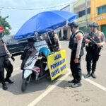 patroli ke jasa penukaran uang baru