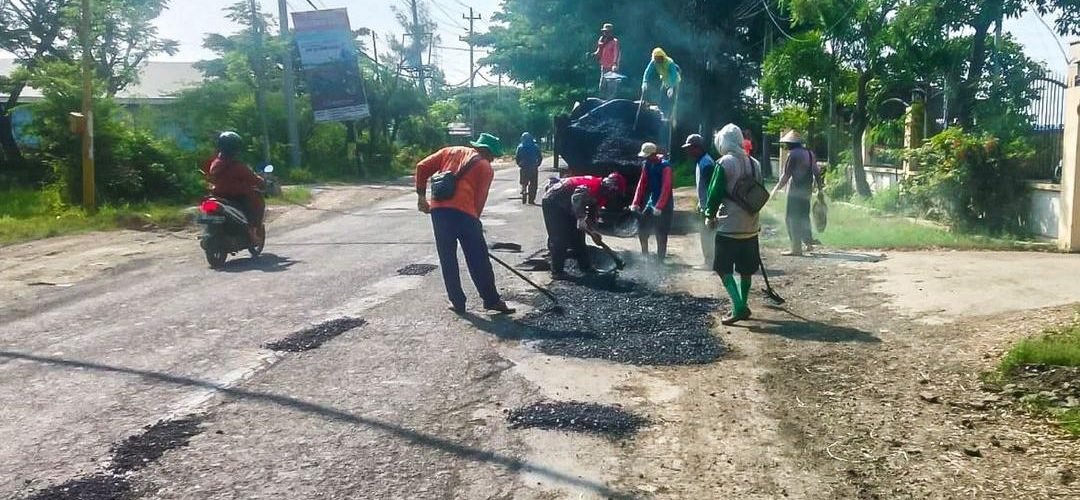 penambalan jalan rusak