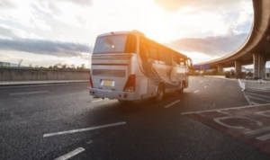 Bus pariwisata