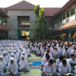 Siswa-siswi SMA