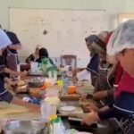 Foto: Pelatihan membuat roti dan kue bagi penyandang disabilitas (Sumber: Pemkab Rembang)