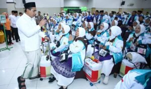 Wagub Jateng Lepas Keberangkatan Jemaah Haji Kloter 1 Embarkasi Solo