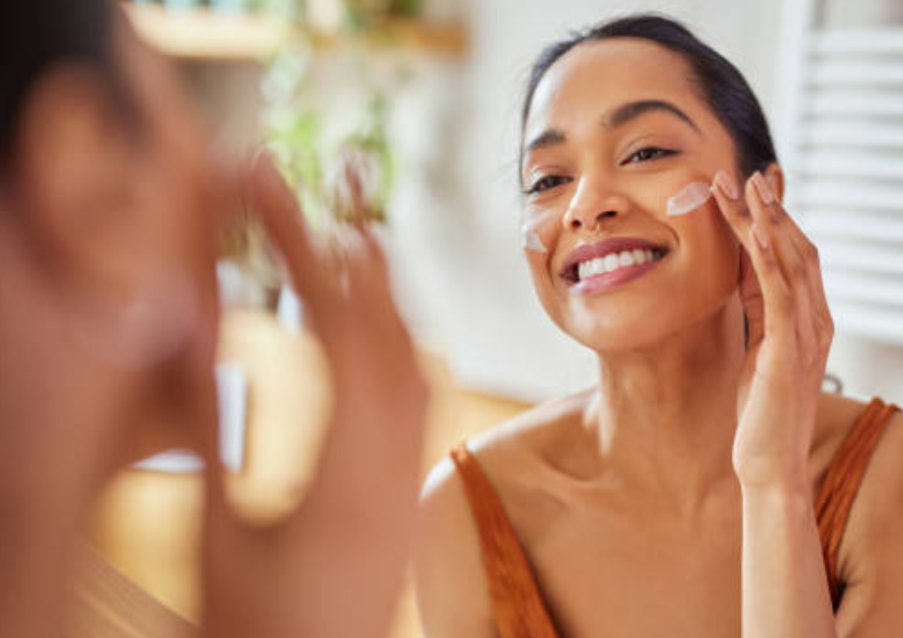 Foto: ilustrasi Skincare Pagi Hari (sumber: istock)