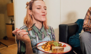 Foto Makan Malam Sehat (sumber: istock)