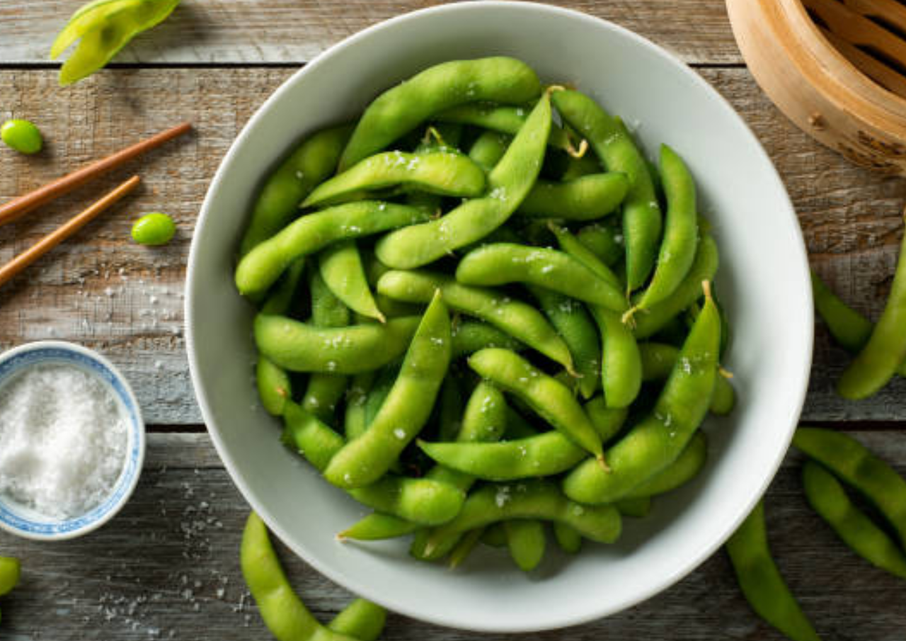 Foto: camilan sehat edamame rebus (sumber: istock)