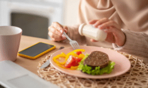 Foto: ilustrasi buka puasa (sumber: istock)