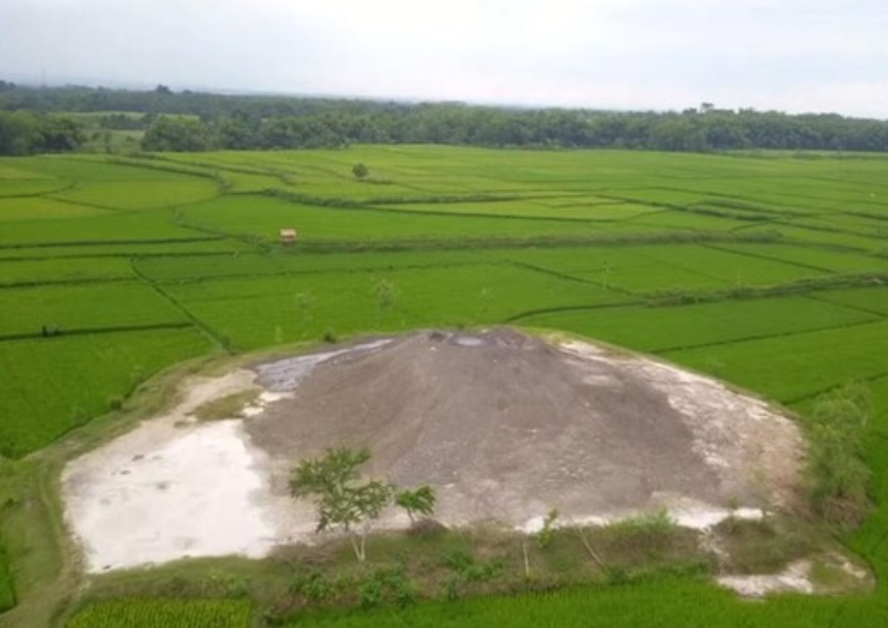 Foto: Potret Gunung Baru di Grobogan (sumber: Kementerian ESDM) Foto: Potret Gunung Baru di Grobogan (sumber: Kementerian ESDM)