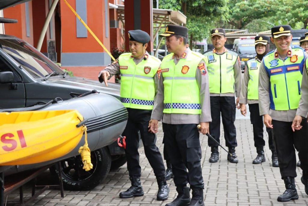 Polres Kudus Gelar Apel Kesiapan Hadapi Bencana Alam /polres kudus Polres Kudus Gelar Apel Kesiapan Hadapi Bencana Alam /polres kudus