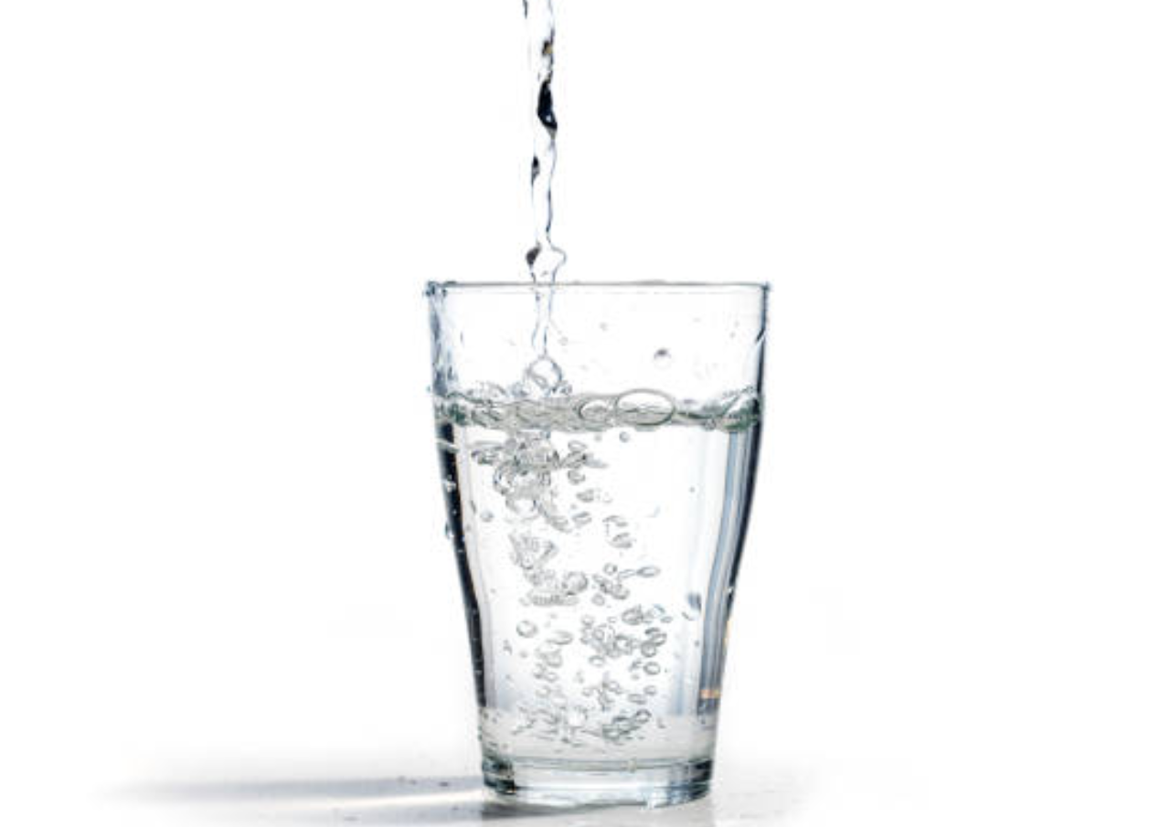 Manfaat Air Putih untuk Kesehatan Tubuh Setiap Hari