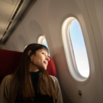 Apa Alasan Jendela Pesawat Wajib Terbuka saat Periode Kritis?