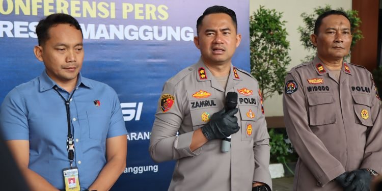 Pria Nekat Dekati Ibu Korban Demi Lancarkan Aksi Pencurian/polres temanggung Pria Nekat Dekati Ibu Korban Demi Lancarkan Aksi Pencurian/polres temanggung