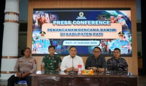 Pelayanan Dasar Warga Kini Jadi Prioritas Penanganan Banjir di Pati/humas Pati Pelayanan Dasar Warga Kini Jadi Prioritas Penanganan Banjir di Pati/humas Pati