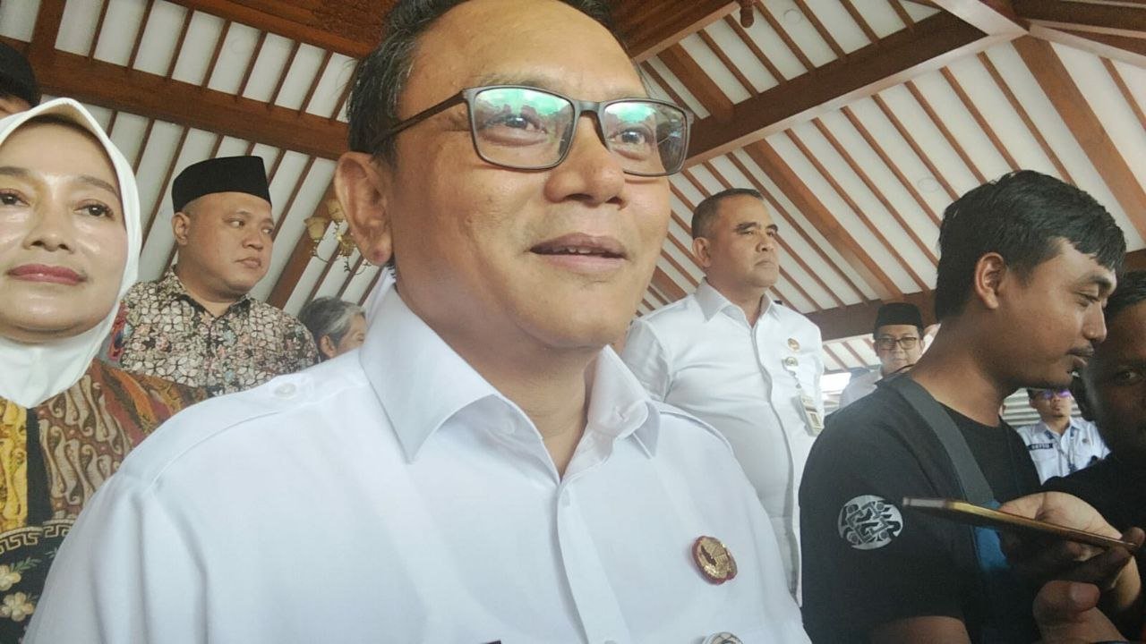 Plt. Bupati Pati Risma Ardhi Chandra /pesantenanpati Plt. Bupati Pati Risma Ardhi Chandra /pesantenanpati