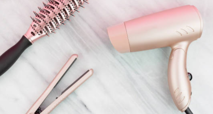 Teknisi Listrik Peringatkan Pencabutan Alat Listrik saat Malam Hari