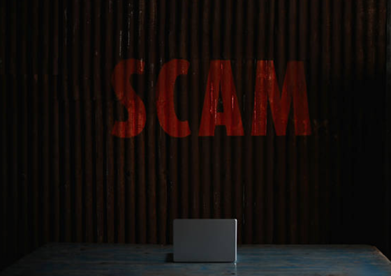 Wifi Publik Jadi Gerbang Masuk Scam untuk Kuras M-Banking