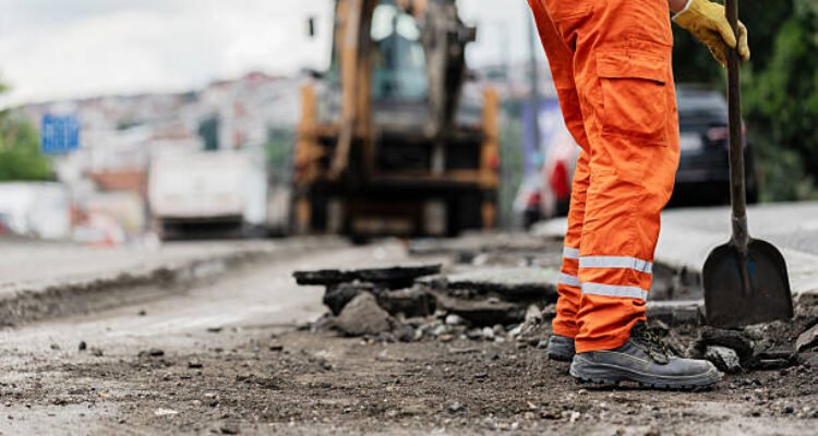 Ilustrasi perbaikan jalan/istock