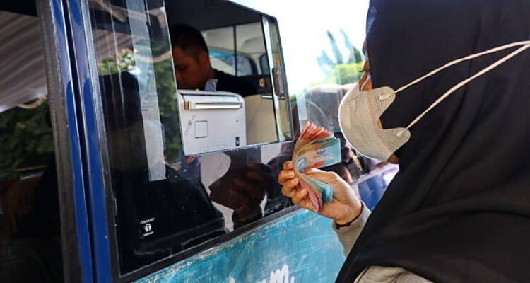 Ilustrasi penukaran uang/istock Ilustrasi penukaran uang/istock