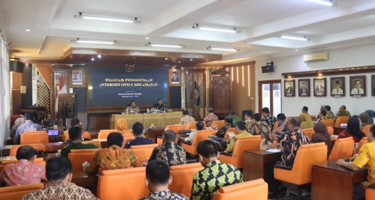 evaluasi terhadap penggunaan internet /blorakab