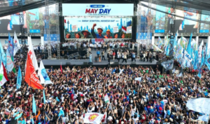 Istana Bagi Ribuan Paket Sembako untuk Massa di May Day 2026