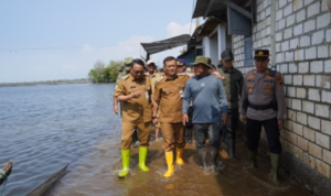 Pemkab Pati Tangani Banjir Rob Tunggulsari Kecamatan Tayu Pemkab Pati Tangani Banjir Rob Tunggulsari Kecamatan Tayu