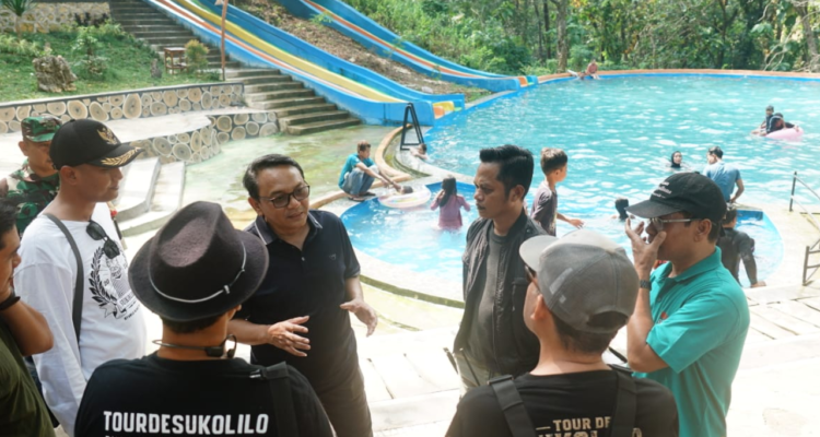 Plt Bupati Pati di Kolam Renang Sumber Sentul Sukolilo Plt Bupati Pati Tinjau Destinasi Wisata Lokal untuk Outing Class