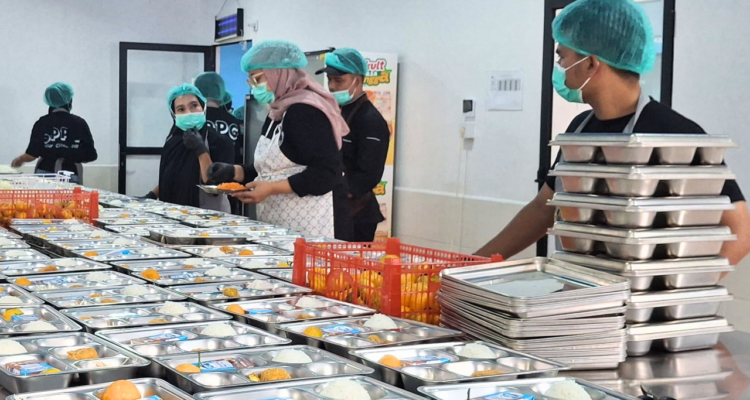 MBG 76 Sekolah di RI Dicoret Sementara oleh BGN dari Sasaran MBG