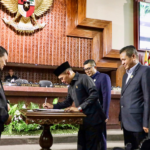 Rapat Paripurna Persetujuan Perda Pertanggungjawaban APBD 2025 bersama DPRD Jateng Pertanggungjawaban APBD Jateng 2025: Nilai Kekayaan Alami Kenaikan hingga Rp2,408 T