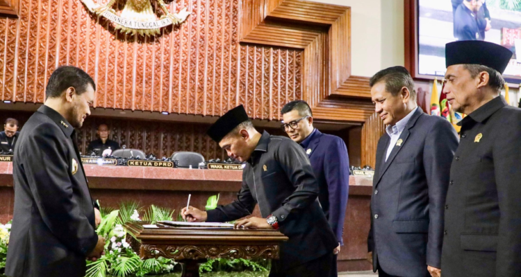 Rapat Paripurna Persetujuan Perda Pertanggungjawaban APBD 2025 bersama DPRD Jateng Pertanggungjawaban APBD Jateng 2025: Nilai Kekayaan Alami Kenaikan hingga Rp2,408 T